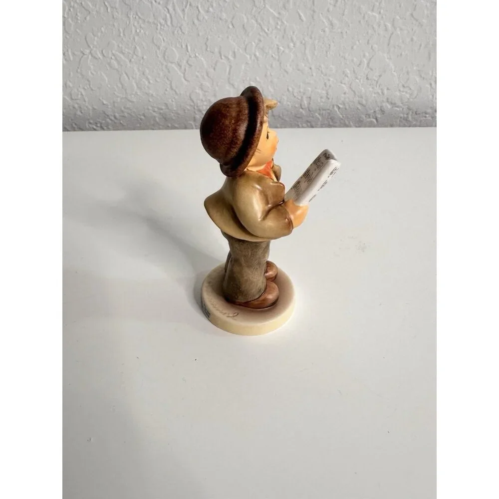 M.I.Goebel Hummel Figurine Hitting‎ the High Note Hum 846 TMK-8 EE Kinder Choir